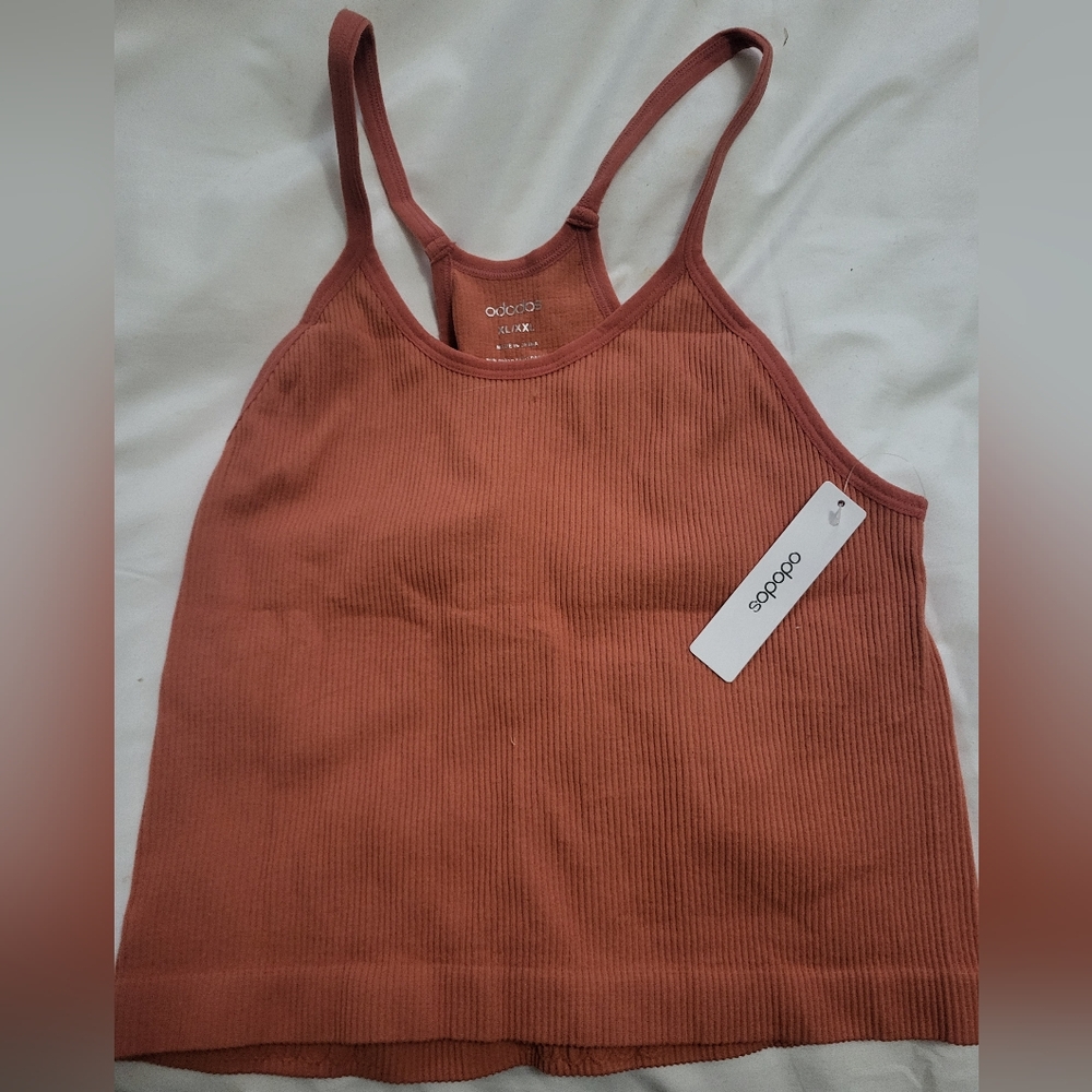 Ododos coral fitted cropped tank top
